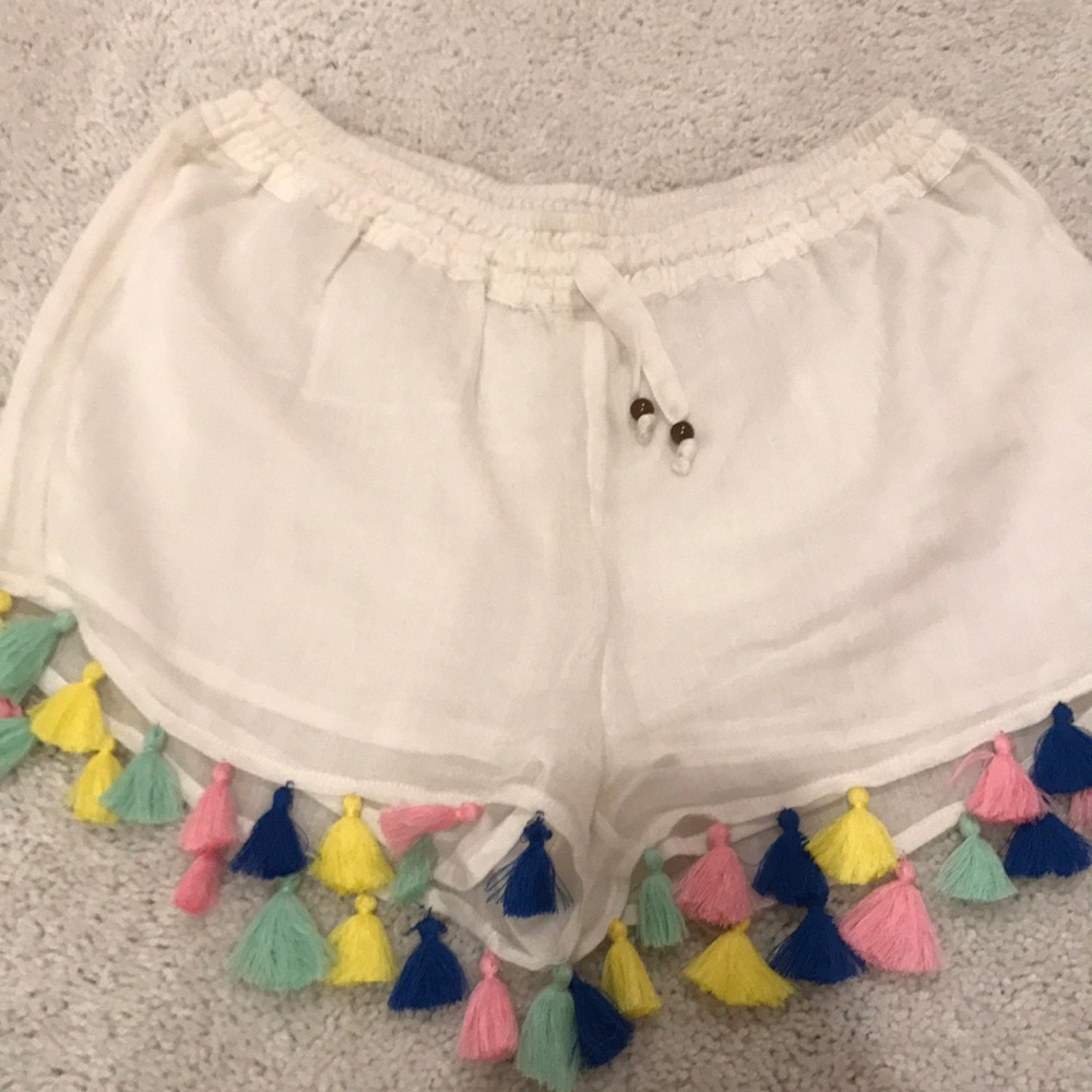 Bindya tassel accent shorts small